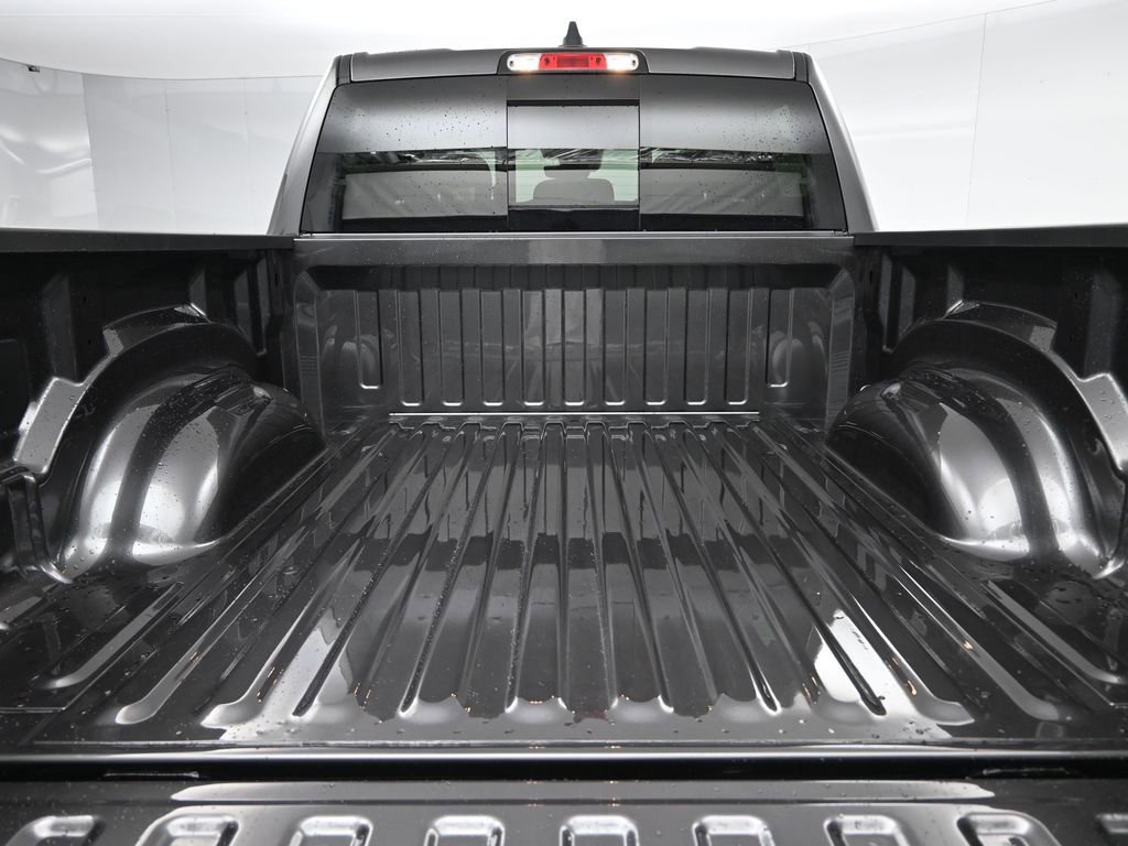 New 2026 RAM 1500 4x4 Crew Cab image 30