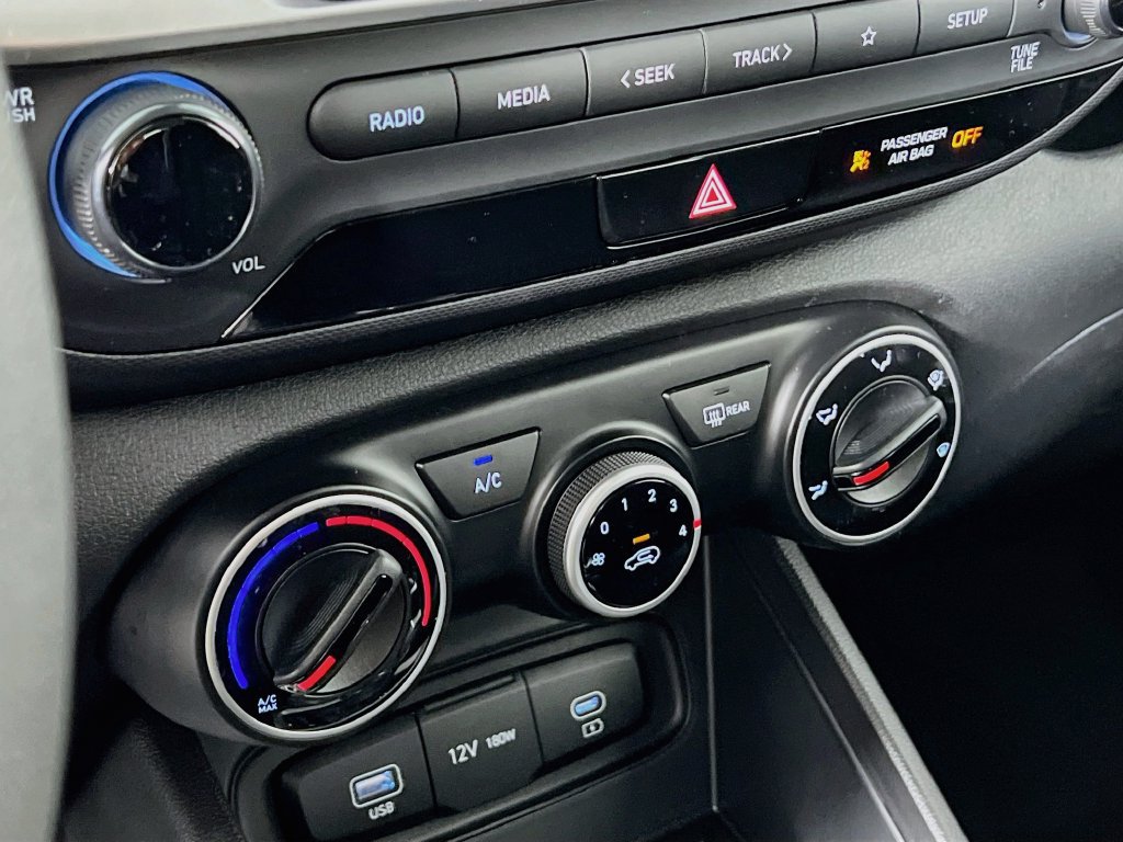 New 2026 Hyundai Venue SE FWD image 13