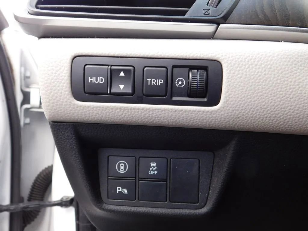 Used 2018 Honda Accord Touring image 19