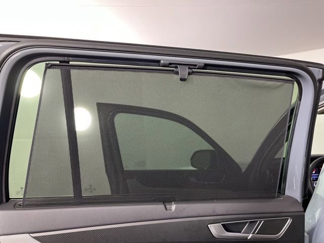 Used 2024 Volkswagen Atlas Peak Edition SEL image 43