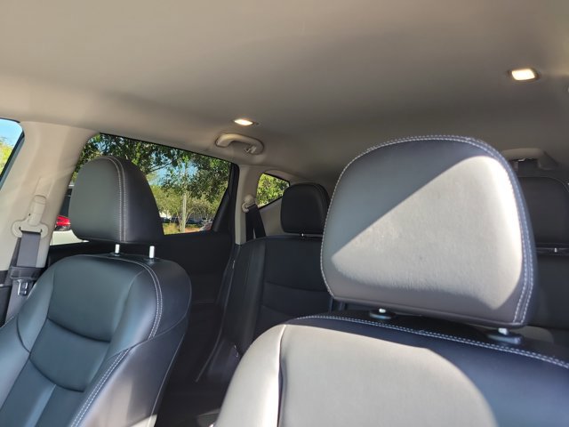 Used 2022 Nissan Murano SV AWD/4WD image 21