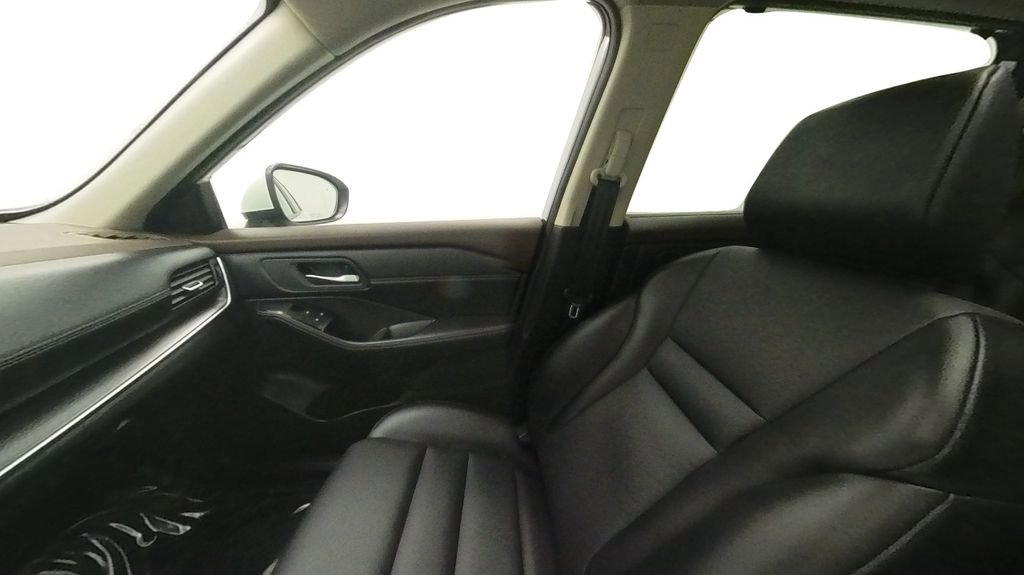 Certified 2023 Nissan Rogue SV w/ SV Premium B Package image 29