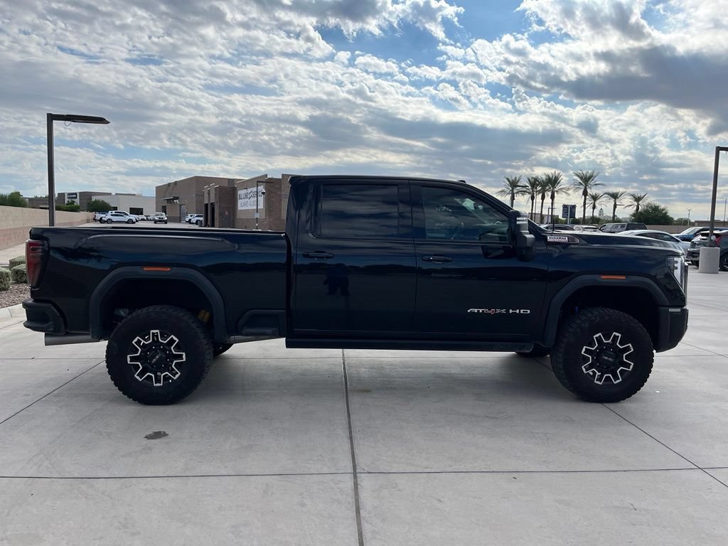 Used 2026 GMC Sierra 2500 AT4X AWD/4WD image 9