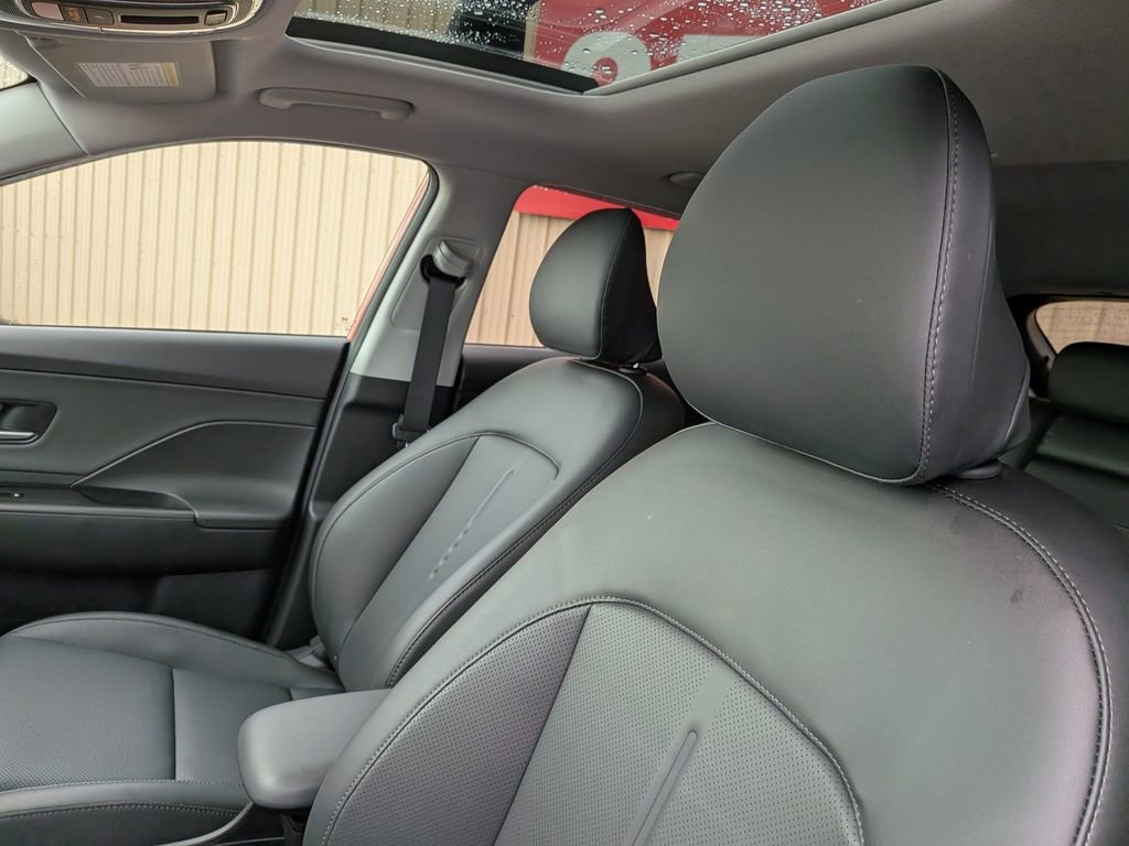 Used 2024 Hyundai Kona Limited image 13