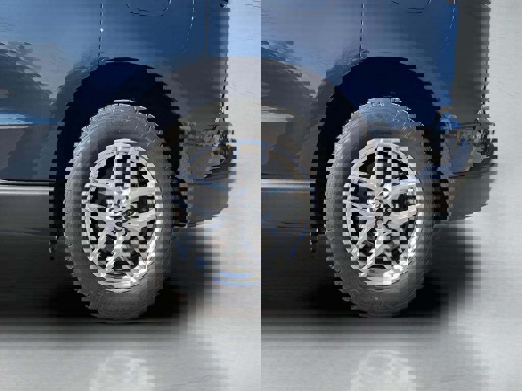 Used 2024 Ford Edge SEL w/ Convenience Package image 23