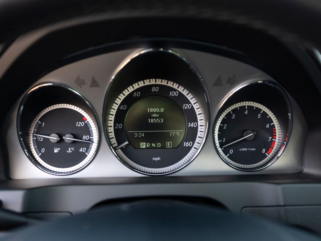 Used 2011 Mercedes-Benz C 300 4MATIC Sedan image 26