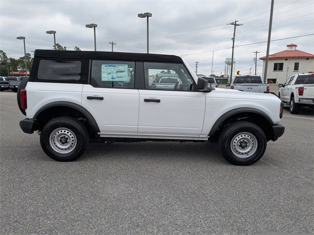 New 2025 Ford Bronco 4-Door image 3