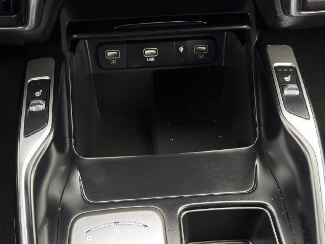 Used 2023 Kia Sorento EX w/ Panoramic Sunroof Package FWD image 21