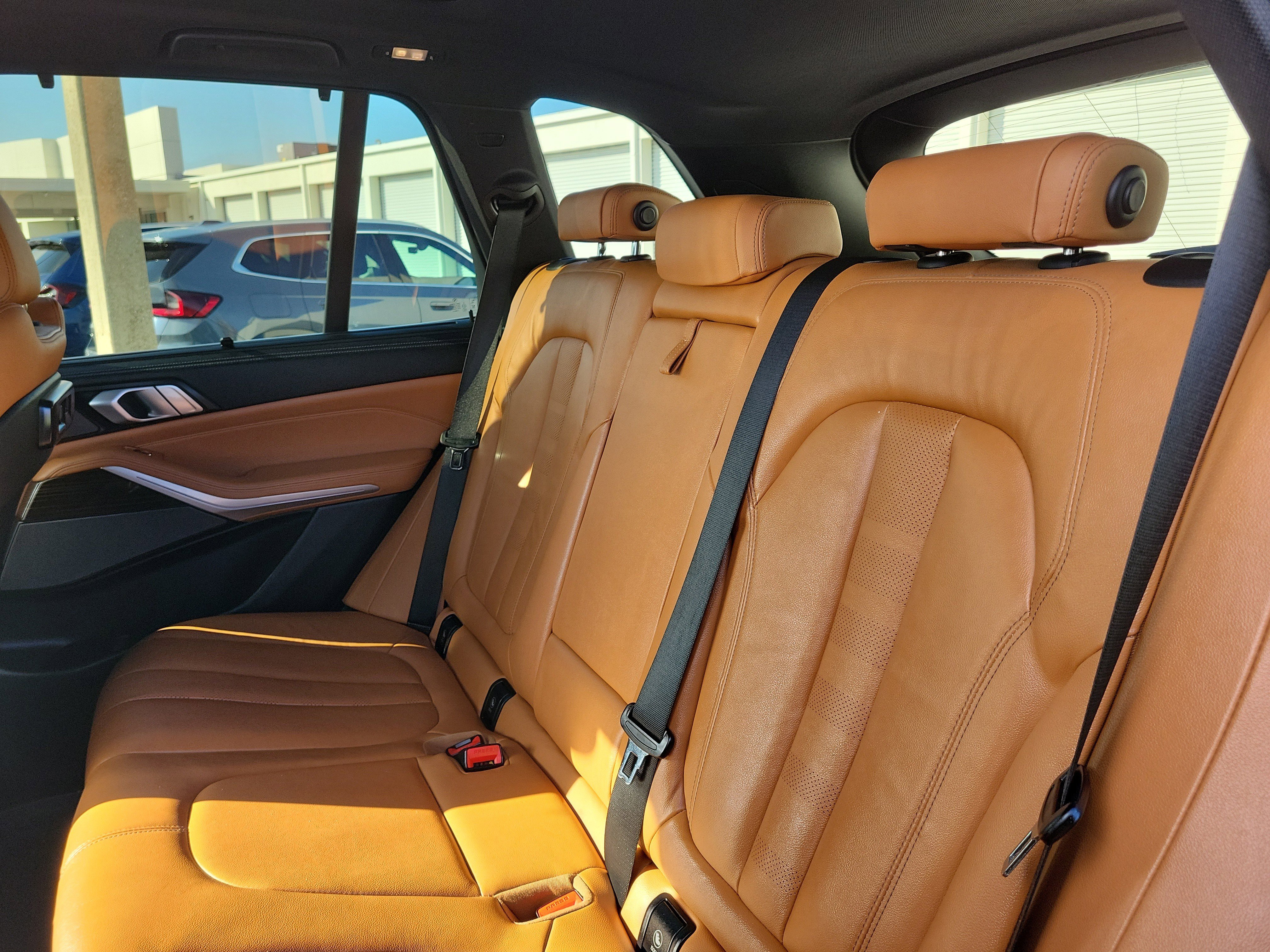 Used 2021 BMW X5 xDrive40i w/ Premium Package image 11