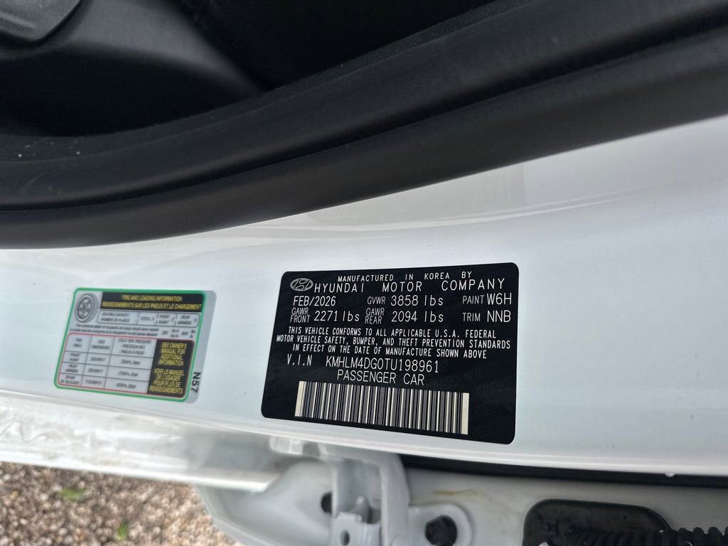 Used 2026 Hyundai Elantra Sport FWD image 28