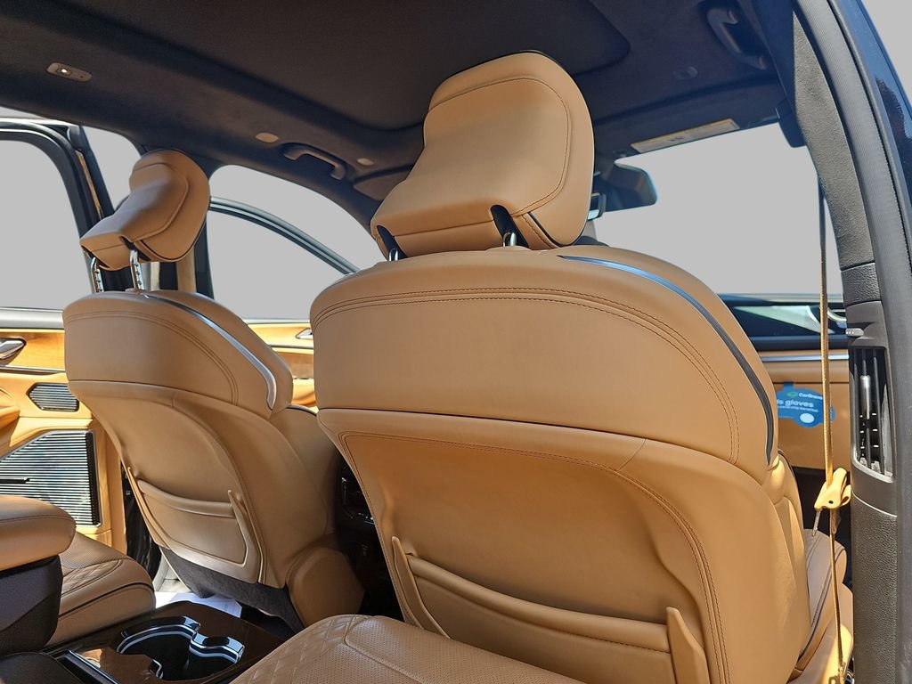 Used 2022 Jeep Grand Cherokee L Summit w/ Advanced Protech Group IV AWD/4WD image 14