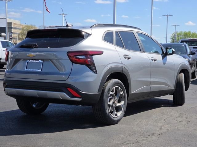 New 2026 Chevrolet Trax LT w/ Driver Confidence Package FWD image 21