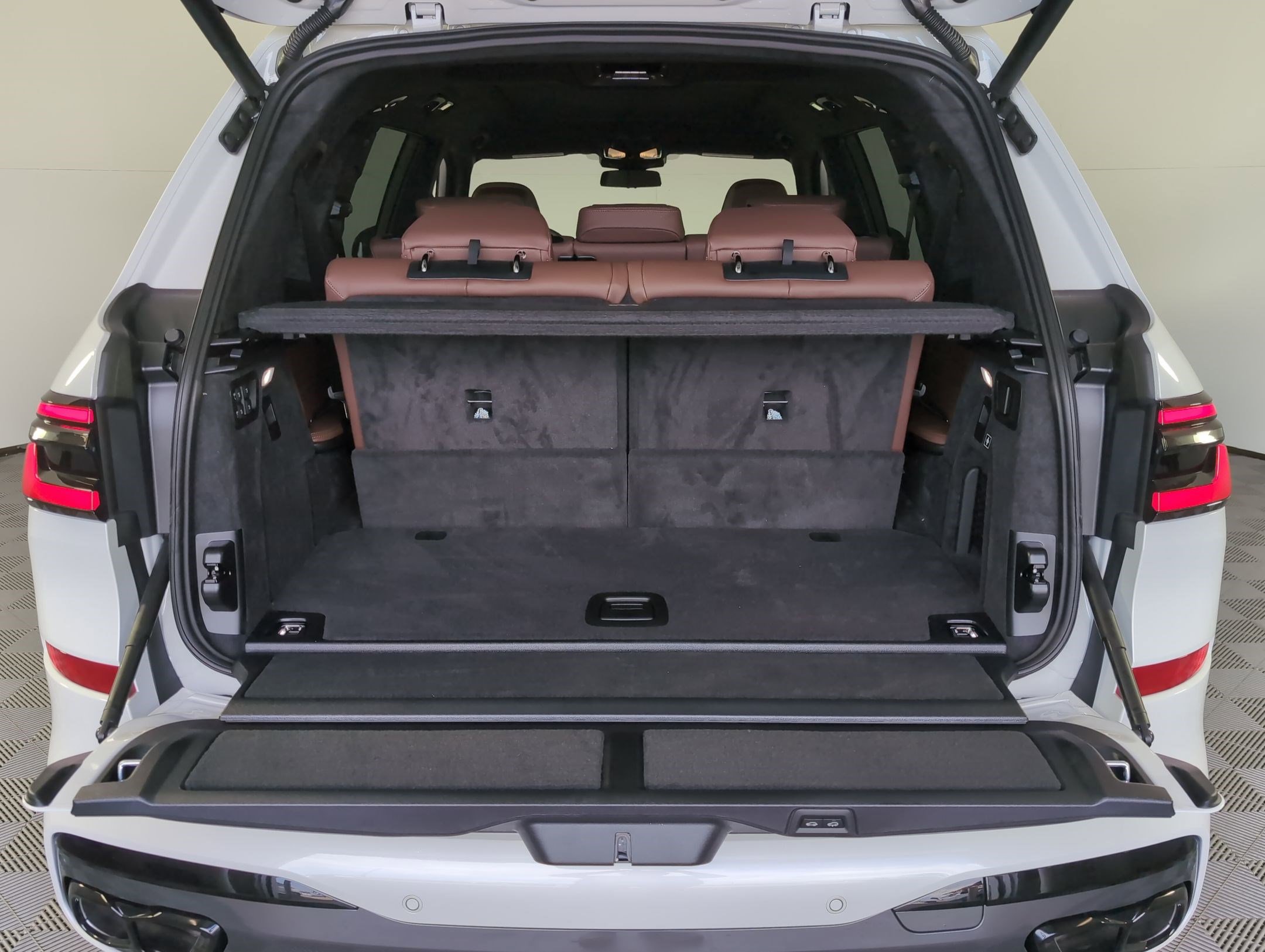 New 2026 BMW X7 M60i image 31