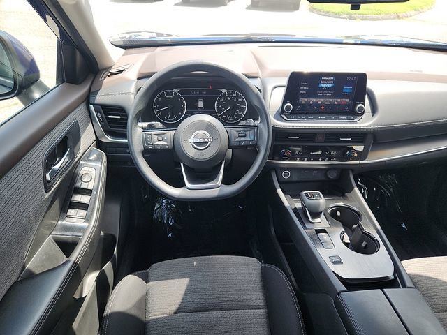 Used 2023 Nissan Rogue SV FWD image 11