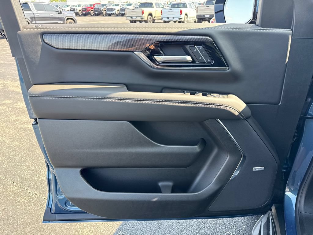 New 2026 GMC Yukon XL Elevation w/ Elevation Premium Package AWD/4WD image 14