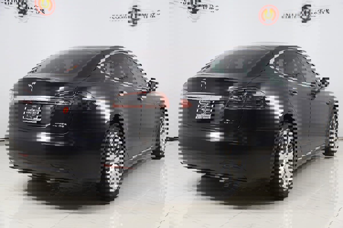 Used 2021 Tesla Model S Long Range Plus image 3