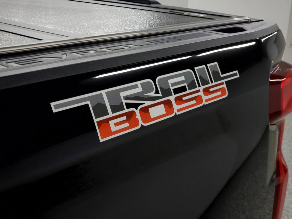 Used 2022 Chevrolet Silverado 1500 LT Trail Boss w/ LT Trail Boss Premium Package image 26