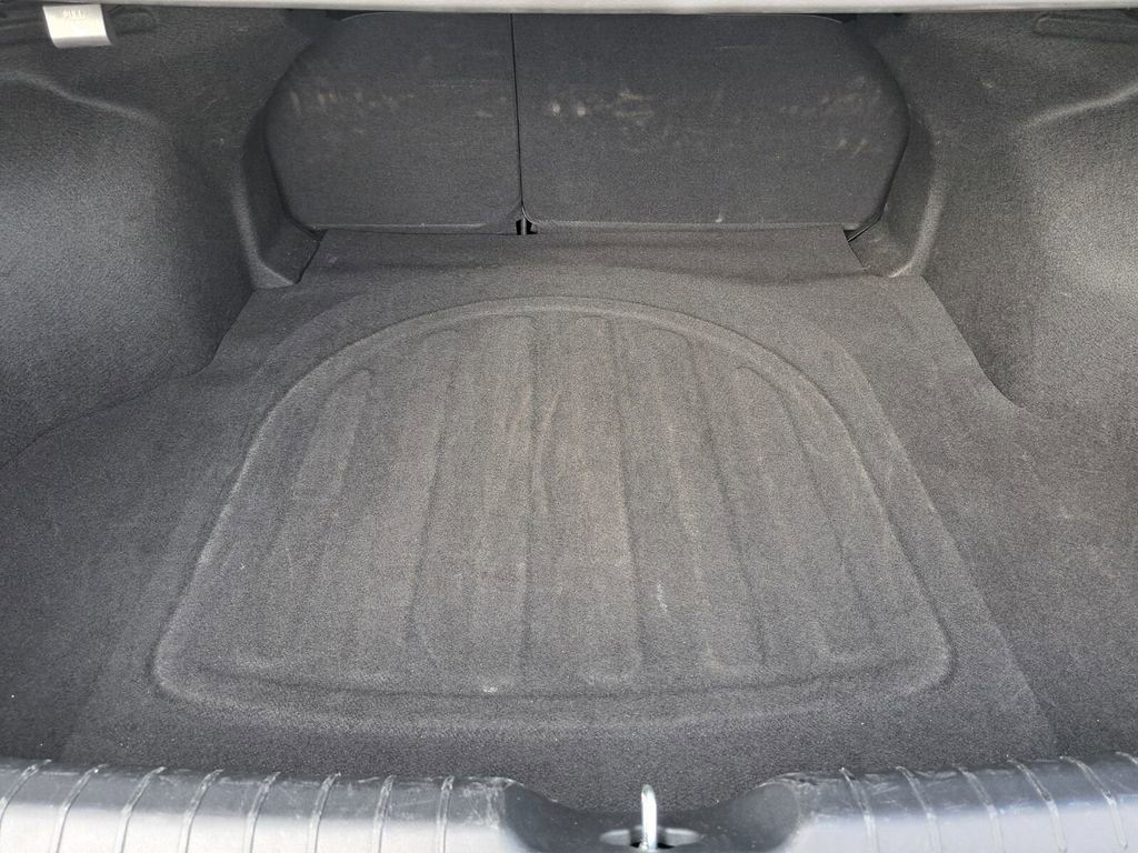 Used 2025 Kia K4 LXS image 25