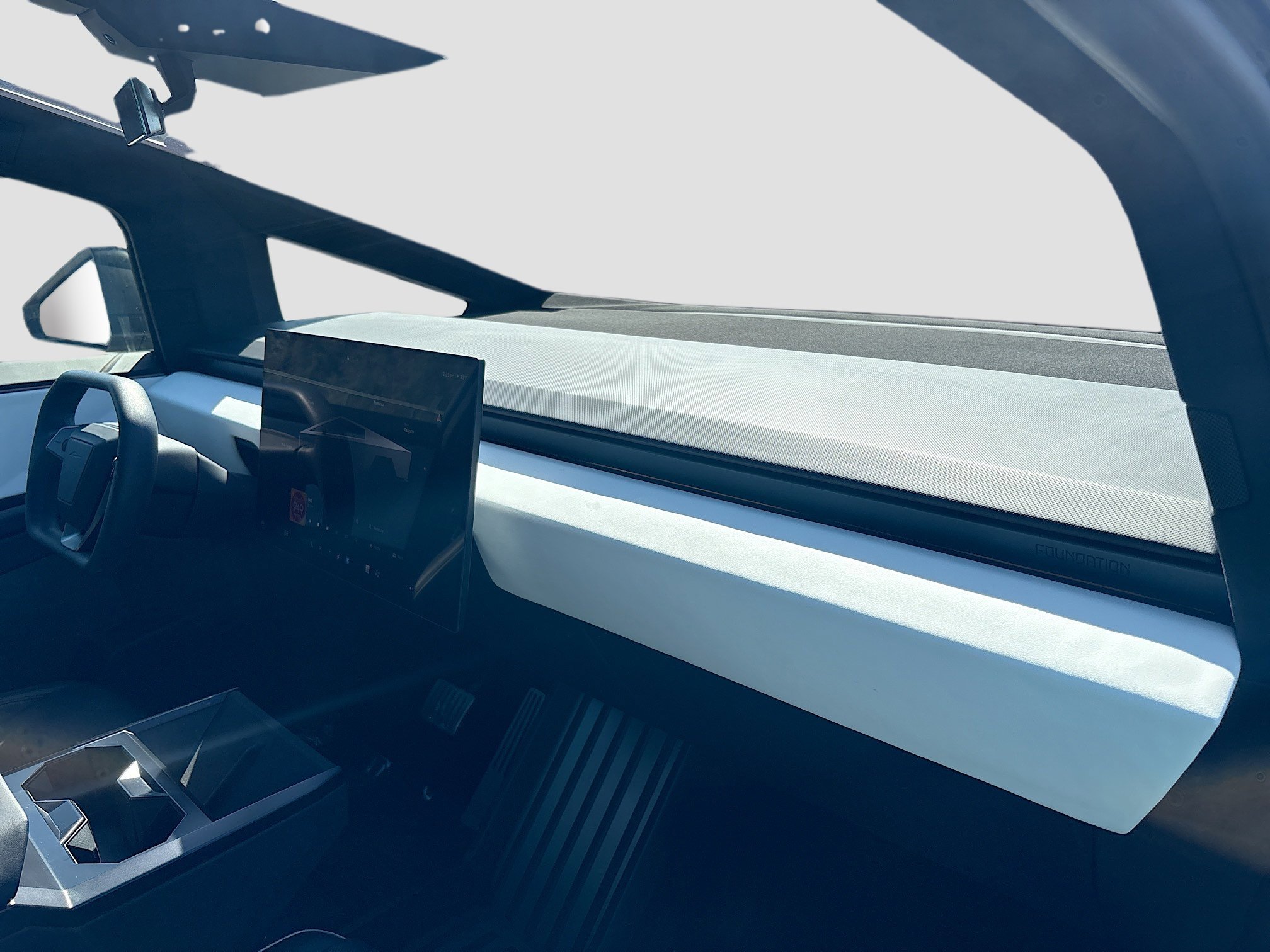 Used 2024 Tesla Cybertruck AWD Crew Cab image 11