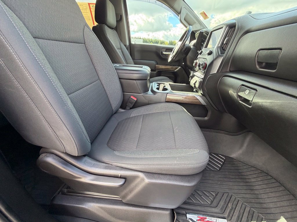 Used 2020 Chevrolet Silverado 1500 RST AWD/4WD image 35