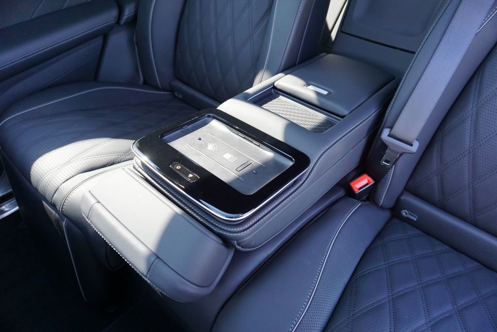 Certified 2025 Mercedes-Benz Maybach GLS 600 4MATIC image 45