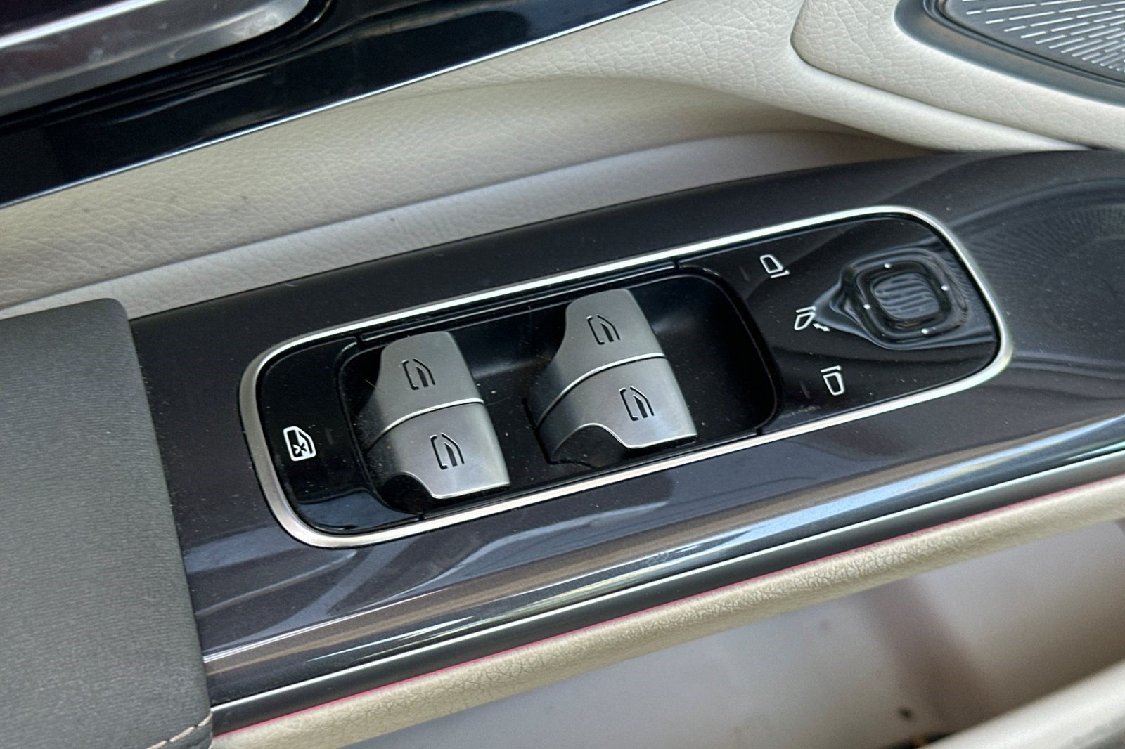 Certified 2022 Mercedes-Benz EQS 450+ Sedan image 12