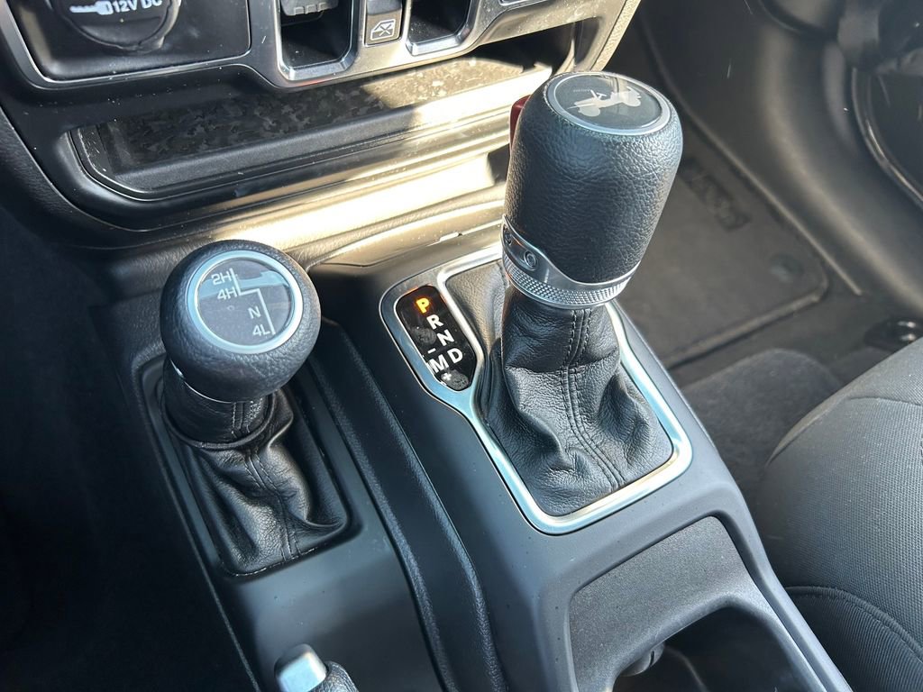 Used 2023 Jeep Wrangler Unlimited Sport AWD/4WD image 15