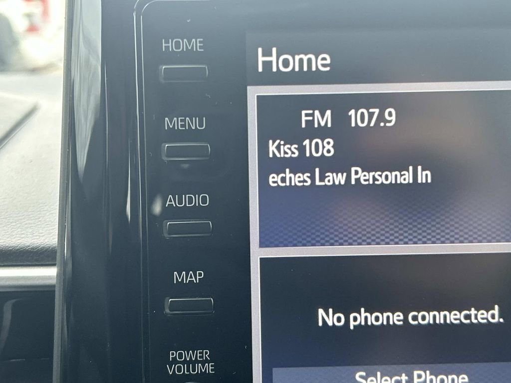 Used 2022 Toyota Corolla LE image 27