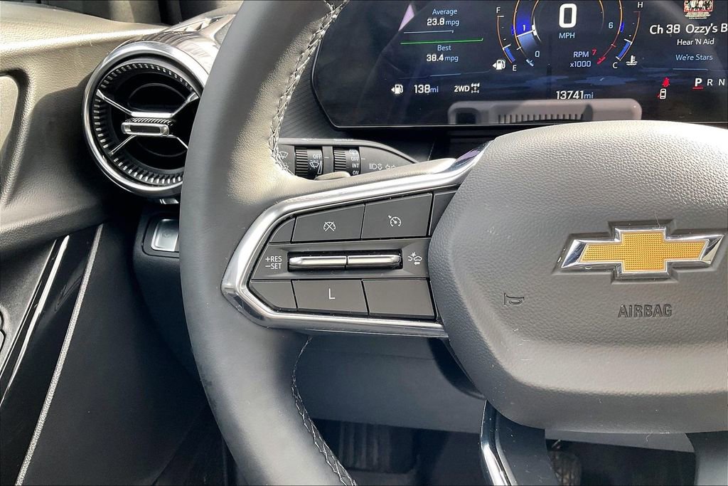 Used 2025 Chevrolet Equinox LT image 17