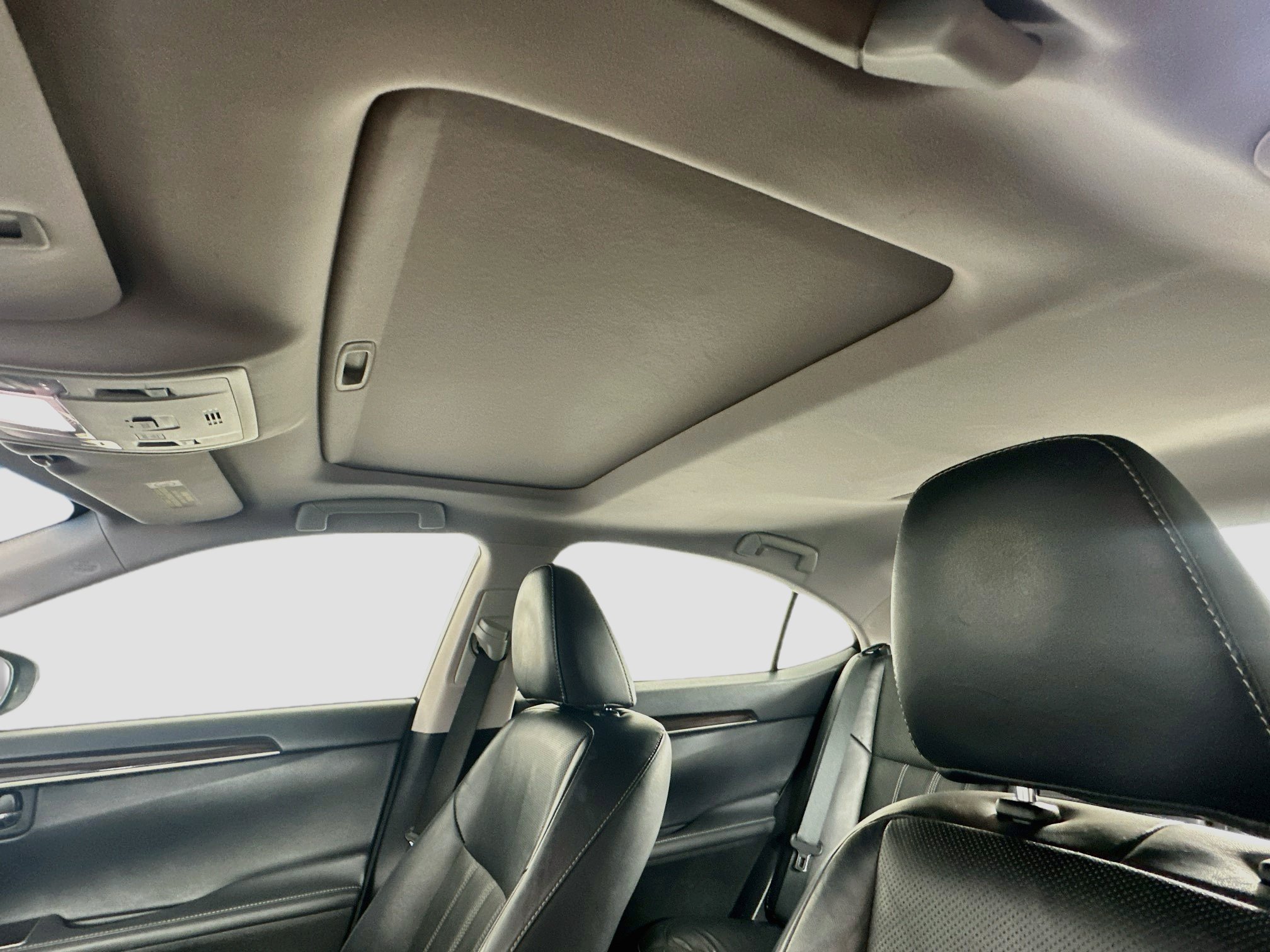 Used 2017 Lexus ES 300h FWD image 26