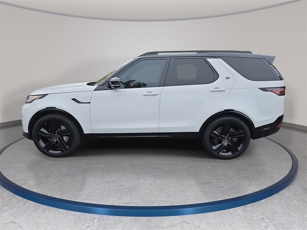 New 2025 Land Rover Discovery Dynamic SE image 8