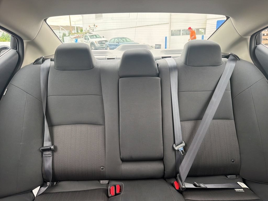 Used 2025 Nissan Altima 2.5 SV FWD image 43