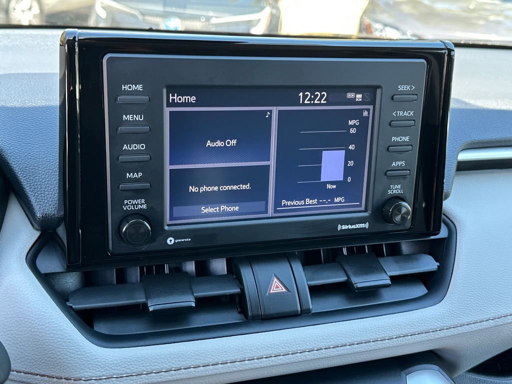 Used 2021 Toyota RAV4 XLE w/ Convenience Package image 28