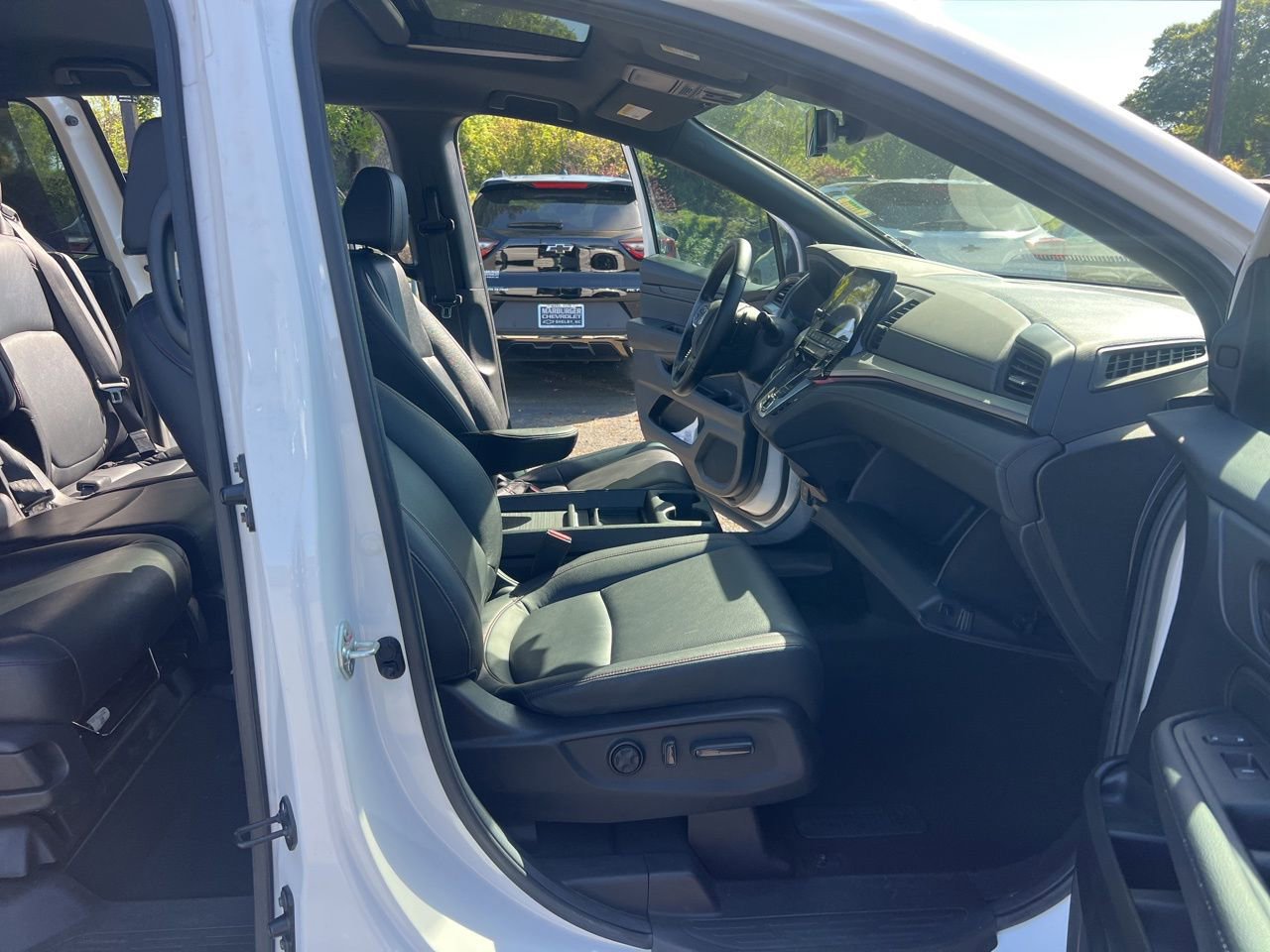 Used 2024 Honda Odyssey Sport image 17