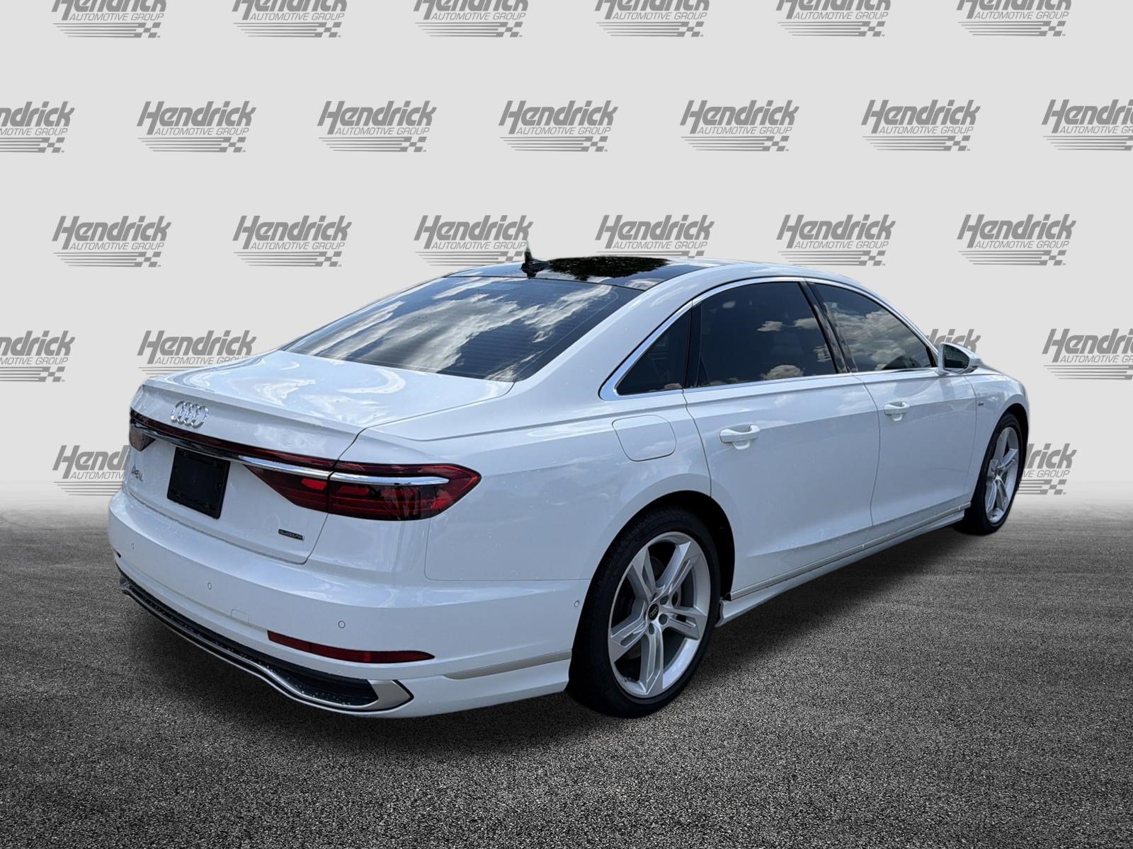 Used 2025 Audi A8 L 3.0T w/ Executive Package AWD/4WD image 9