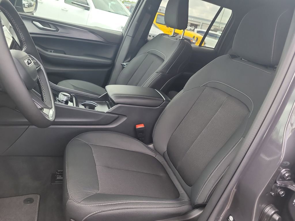 New 2026 Jeep Grand Cherokee Laredo X AWD/4WD image 23