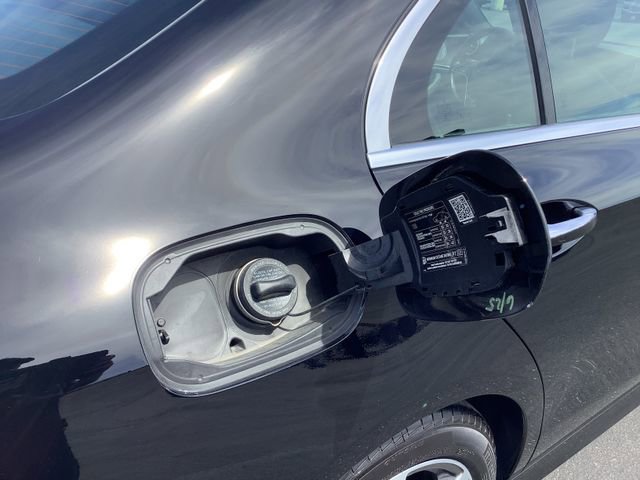Used 2021 Mercedes-Benz E 350 Sedan image 32