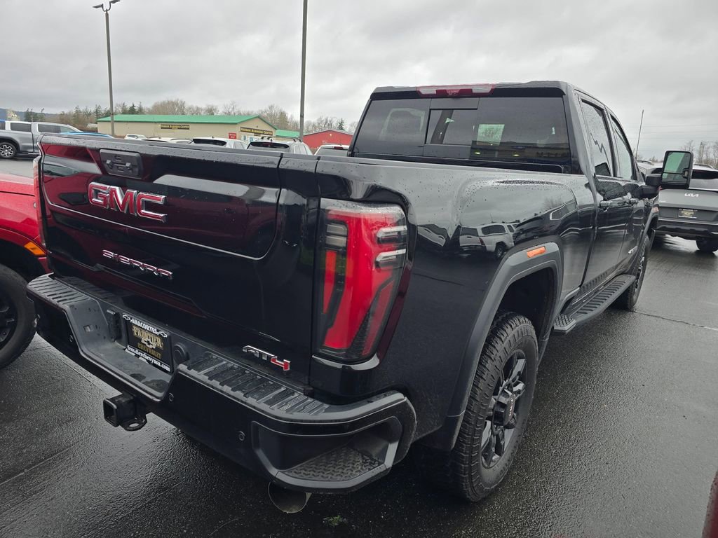 Used 2024 GMC Sierra 2500 AT4 w/ AT4 Premium Plus Package AWD/4WD image 3