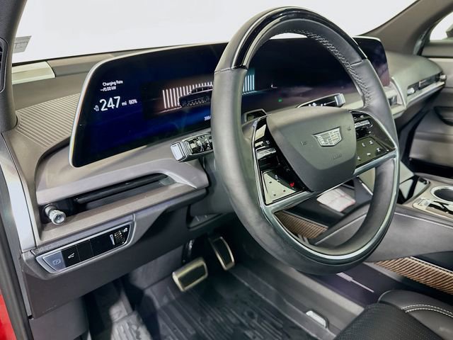 New 2026 Cadillac Vistiq Sport w/ LPO, Floor Liner Package AWD/4WD image 6