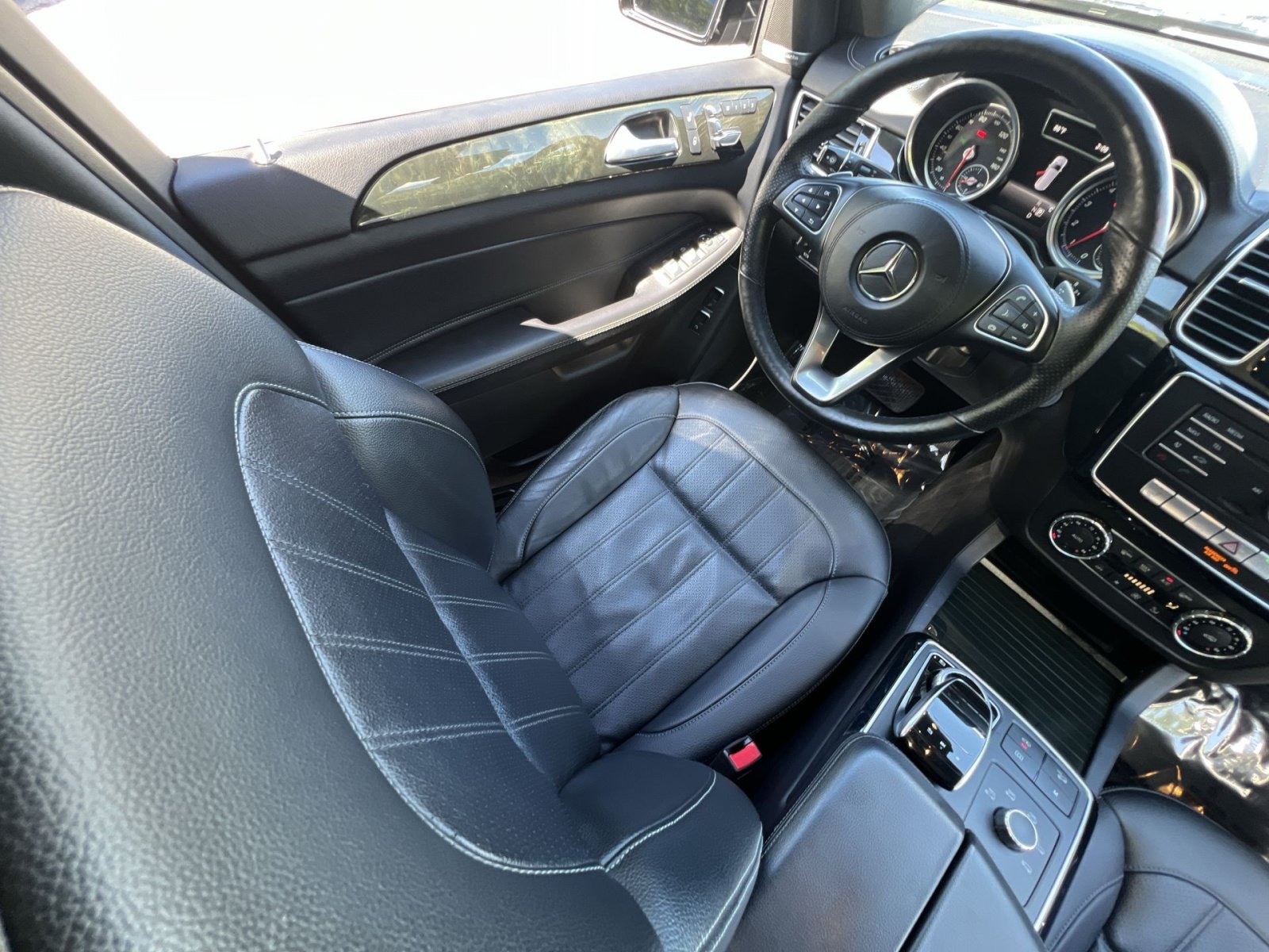 Used 2017 Mercedes-Benz GLS 450 4MATIC image 16