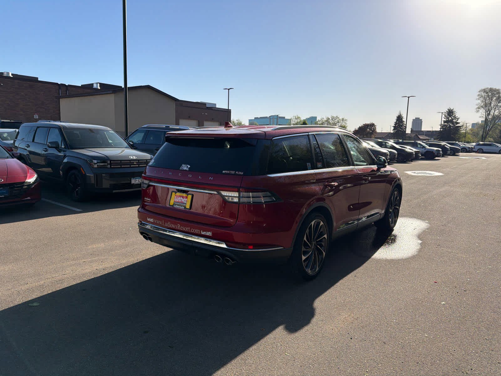 Used 2020 Lincoln Aviator Reserve w/ Equipment Group 202A AWD/4WD video 2