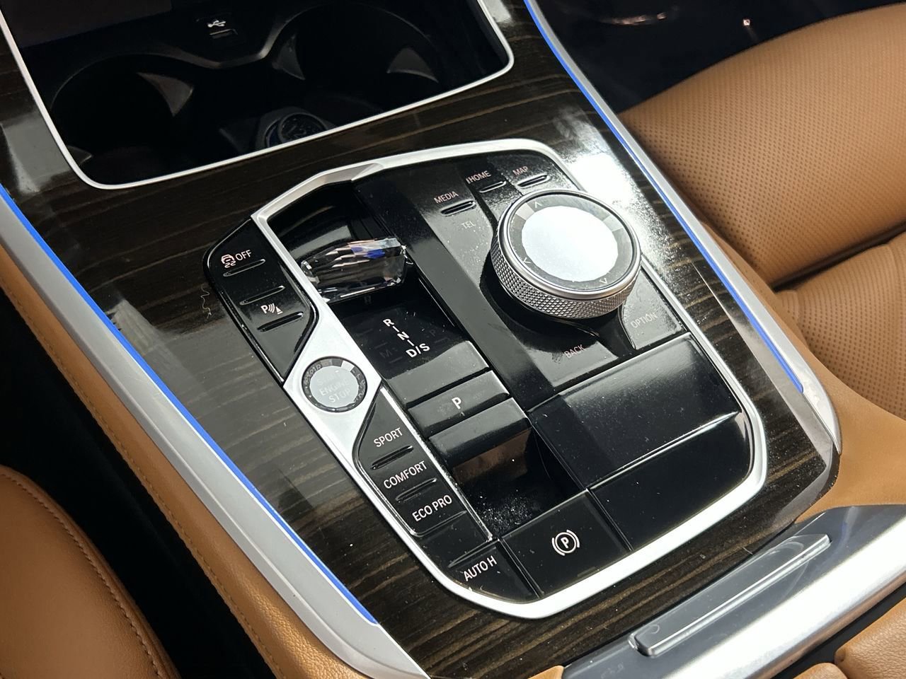 Used 2024 BMW X5 sDrive40i w/ Executive Package image 17