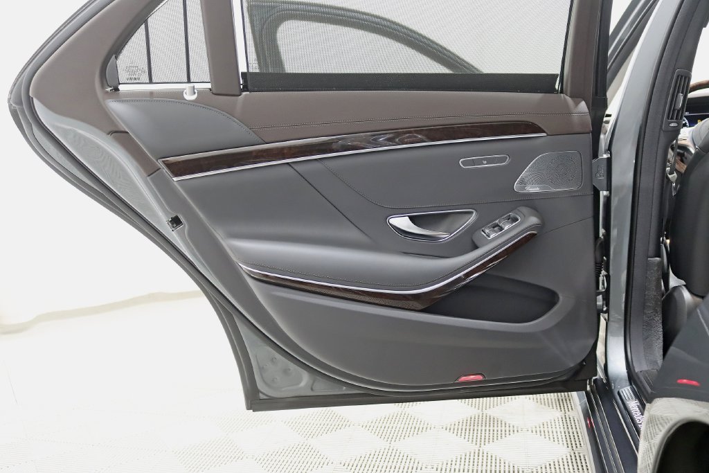 Used 2019 Mercedes-Benz S 560 4MATIC Sedan image 41