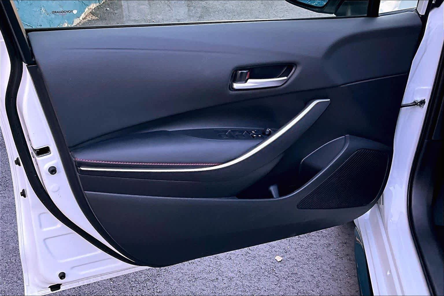 Certified 2025 Toyota Corolla SE FWD image 21