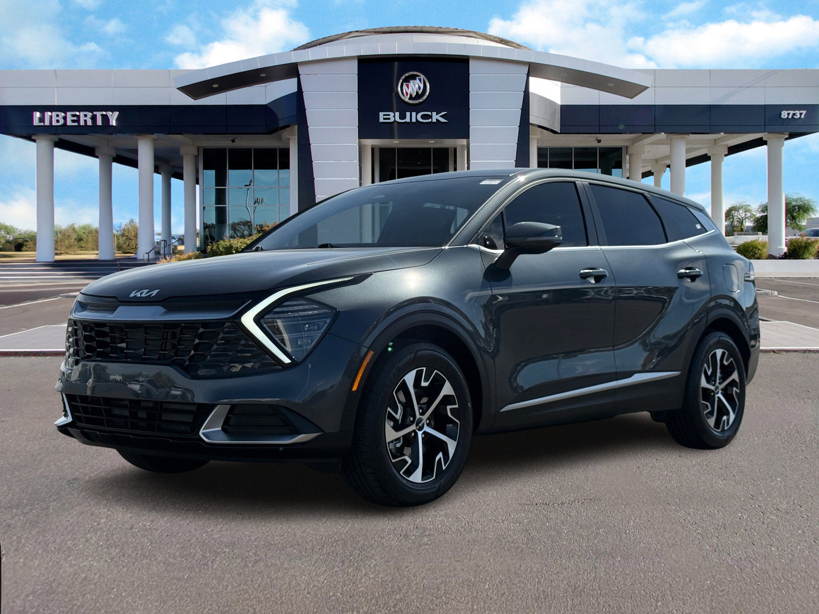 Used 2025 Kia Sportage EX image 8