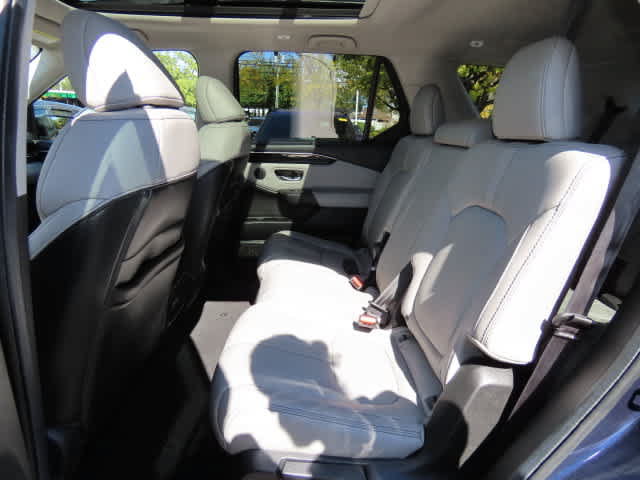 Certified 2024 Honda Pilot Touring image 15