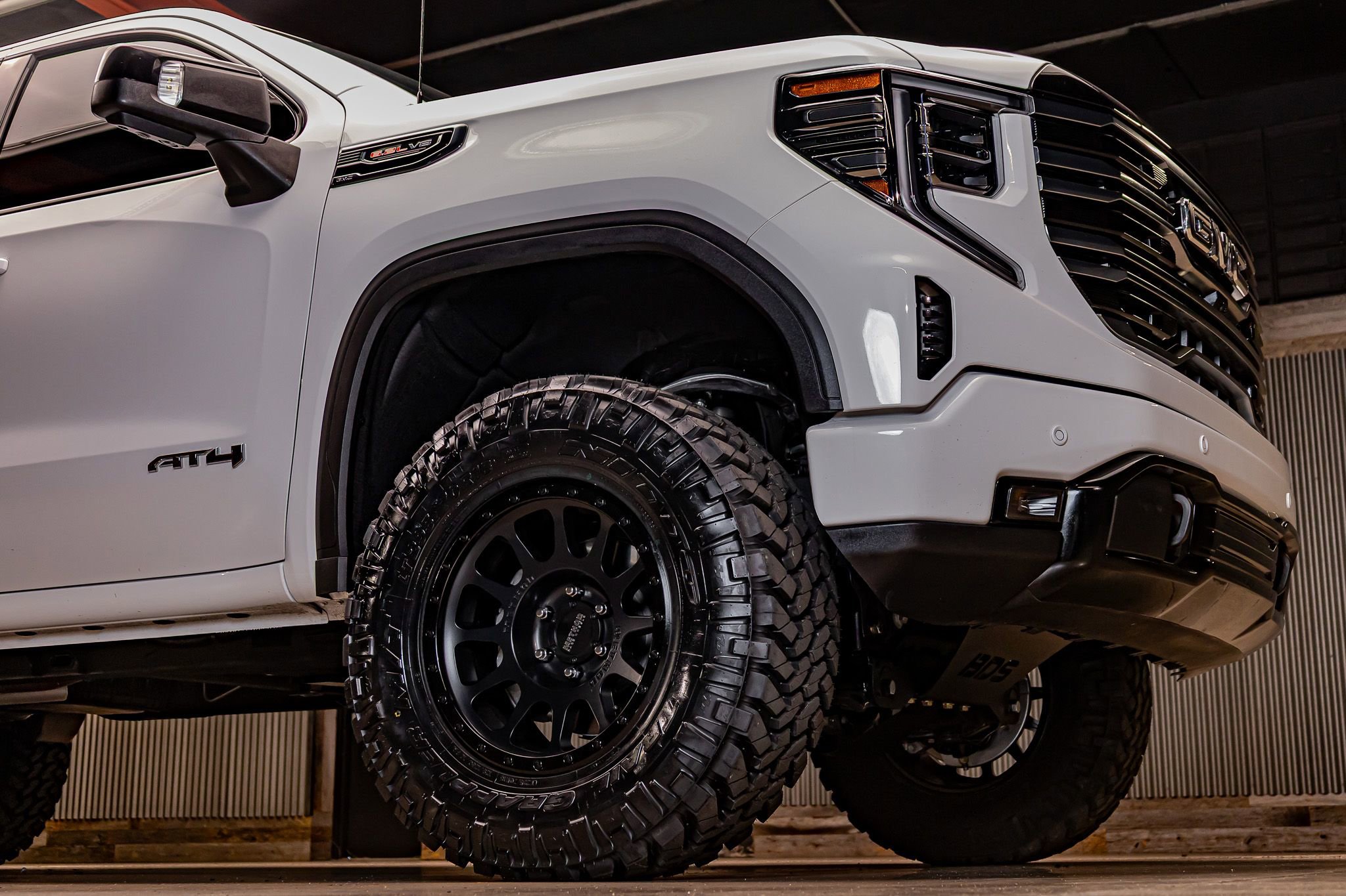 Used 2025 GMC Sierra 1500 AT4 w/ Technology Package image 16