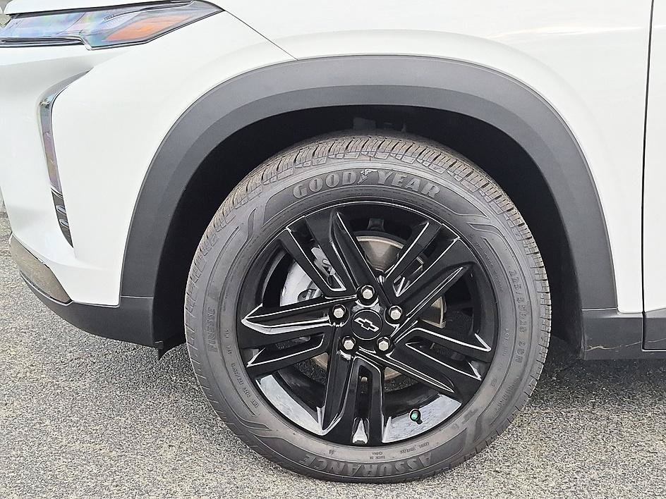 Certified 2026 Chevrolet Trax ACTIV FWD image 10