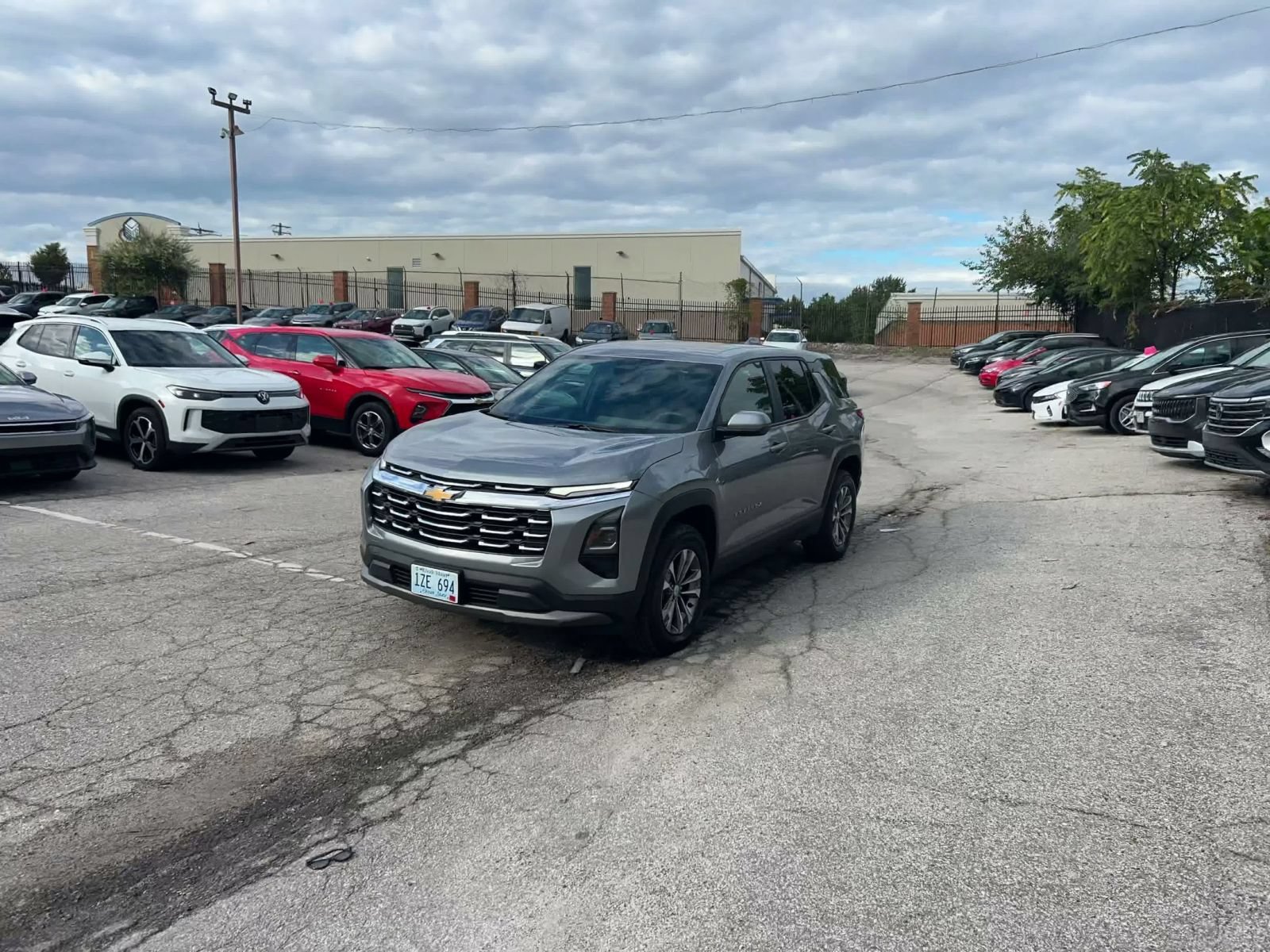 Used 2025 Chevrolet Equinox LT FWD image 6