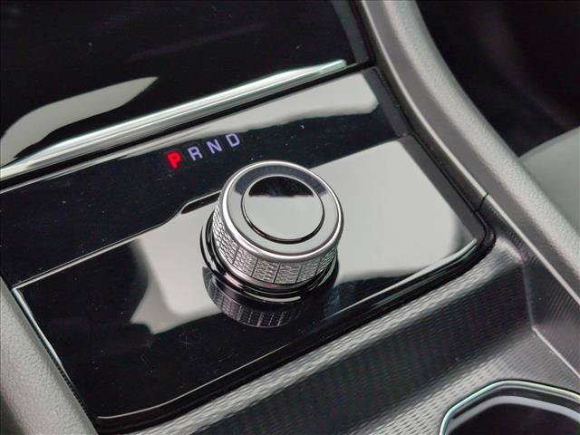 Used 2025 Jeep Grand Cherokee L Laredo RWD image 12
